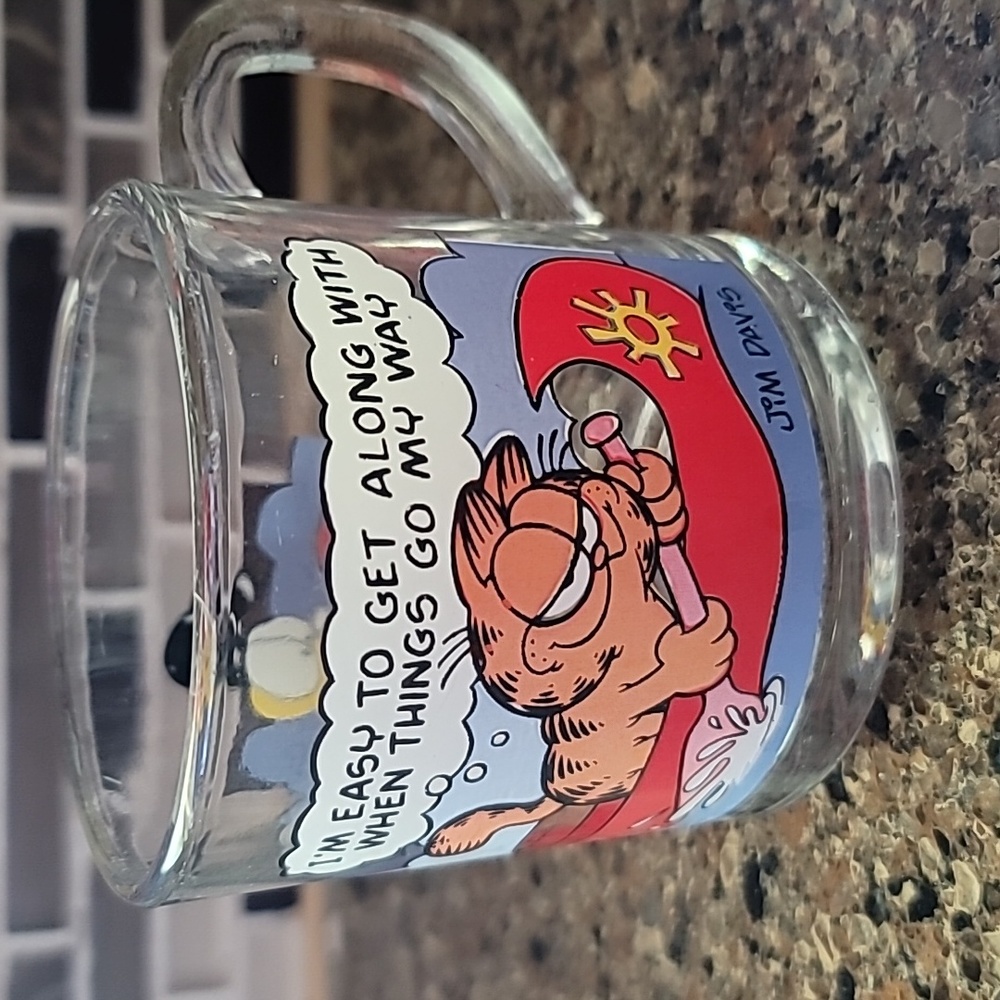 Anchor Hocking McDonalds sponsored Garfield cups ca1978 Cartoon Cat